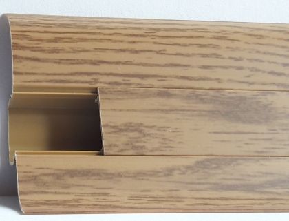 Plinta Lineco din PVC culoare stejar miere pentru parchet - 60 mm