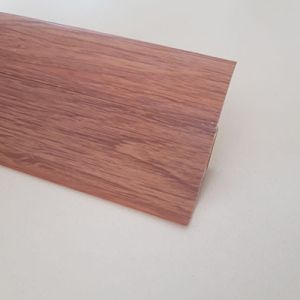 Plinta Lineco din PVC culoare stejar cognac pentru parchet - 60 mm